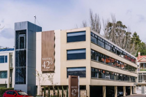 Motel 429, Hobart